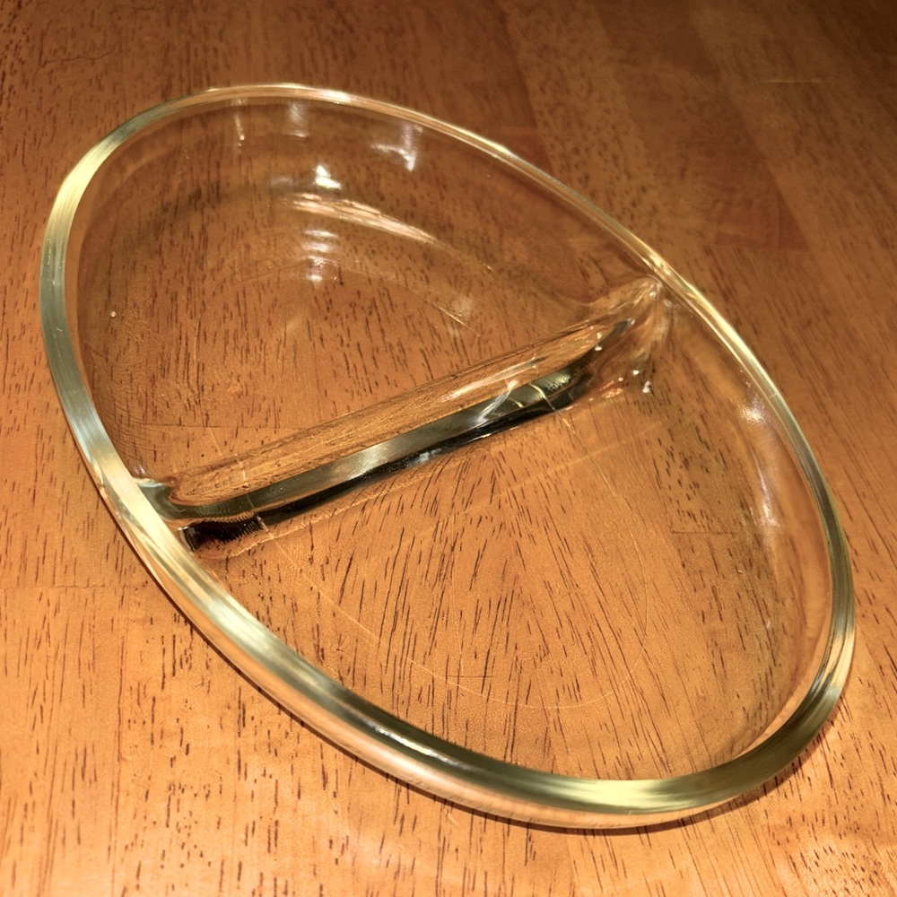 Vintage USA Glasbake stamped 558 Divided Baking Dish Clear/Yellow 6 1/4"x9" Oval